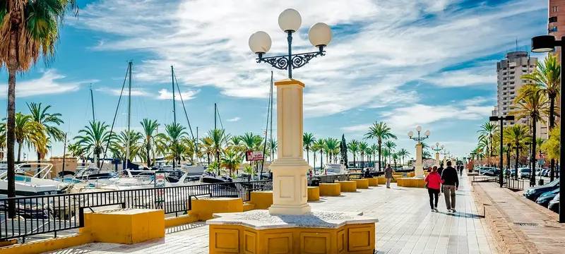 Vista de Fuengirola para el directorio de Empresas de alquiler de maquinaria